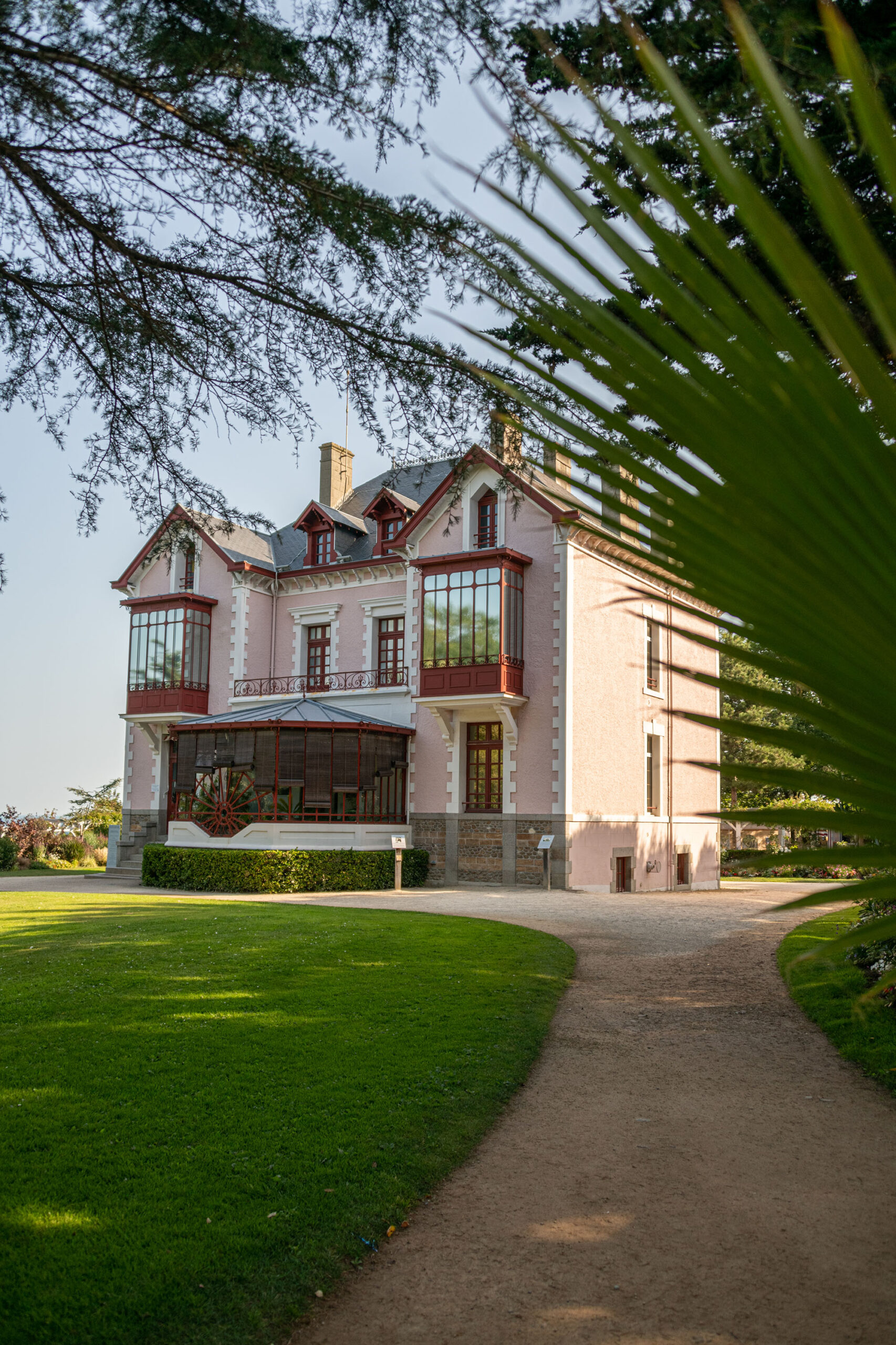 Façade du Musée Christian Dior
